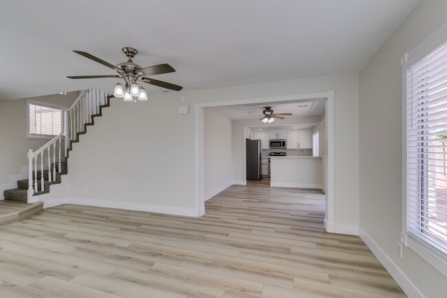 Building Photo - WHITNEY RANCH FRESHLY UPDATED 4 BEDROOM HOME WITH LARGE BACKYARD