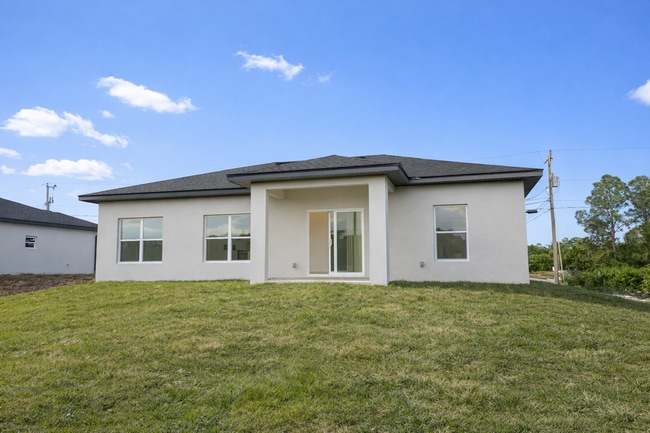 Building Photo - BRAND NEW 4/2/2-SOUTH LEHIGH ACRES