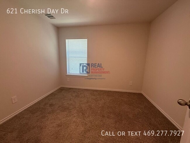 Building Photo - 621 Cherish Day Dr
