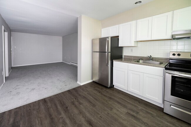Primary Photo - Welcome home to Walnut Terrace!