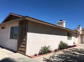 Building Photo - 408 W Felspar Ave