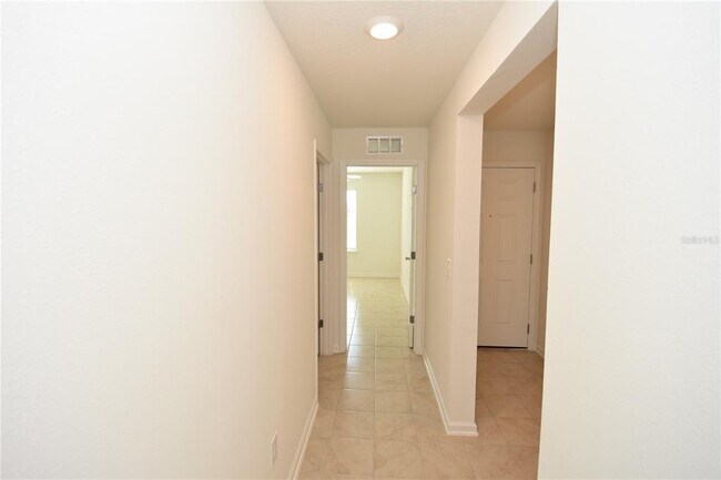 Building Photo - 24 Windsor Ter