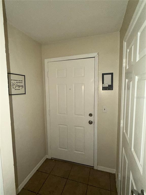 Building Photo - 6148 Westgate Dr