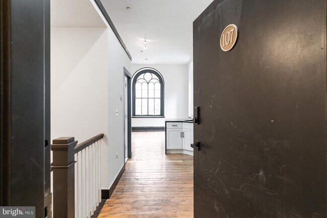 Building Photo - 1520 Green St