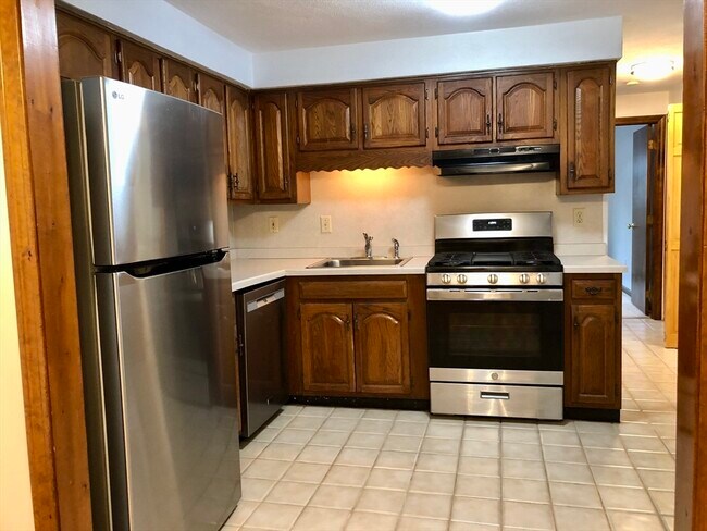 Building Photo - 98 Apache Way