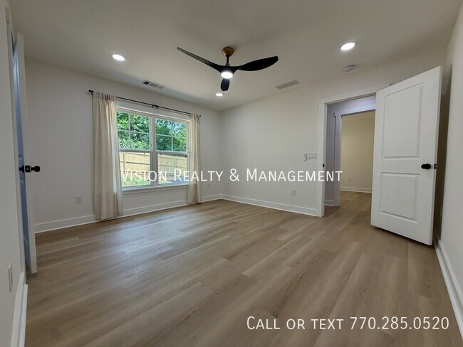 Building Photo - 1255 Campbellton Rd SW