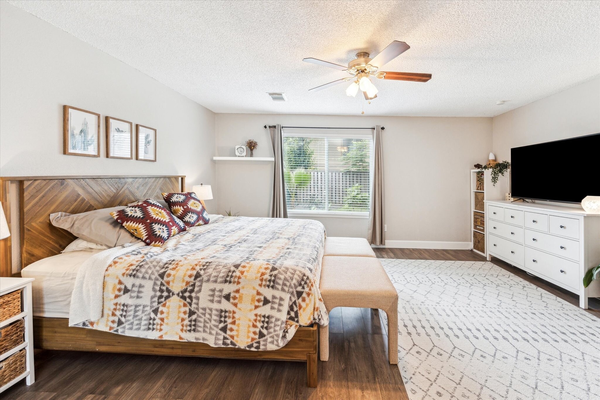 Primary suite with new flooring - 13511 Windchase Ct