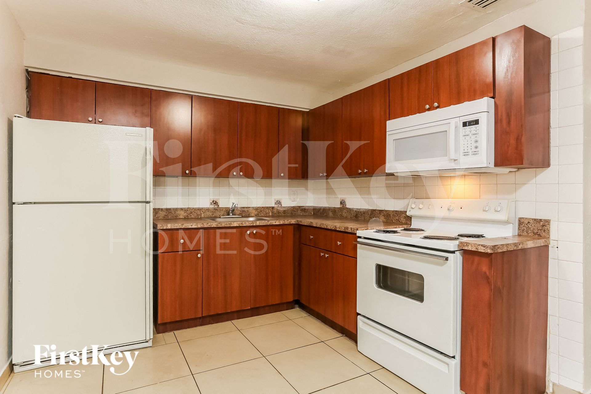 Building Photo - 2230 SW 47th Ave