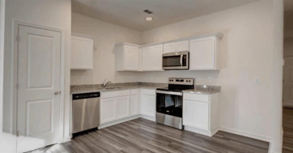 Building Photo - 3180 Delancy St