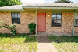 Building Photo - 1801 Cheryl Dr