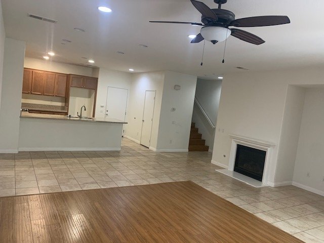 Building Photo - 15723 Parkhouse Dr