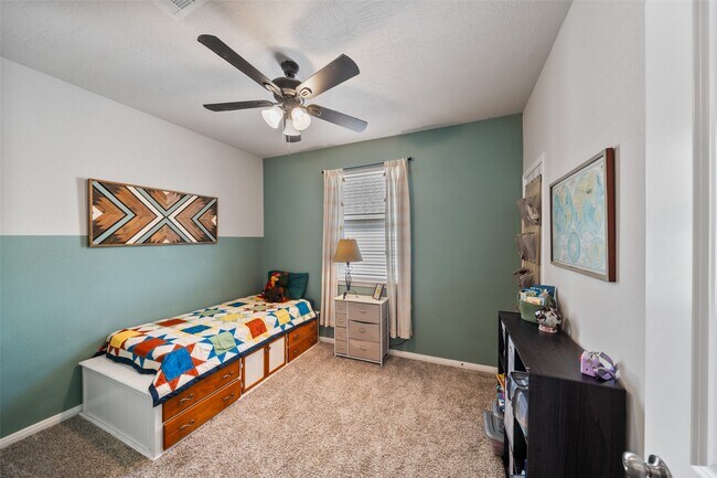 Building Photo - 11947 Sunshine Park Dr N