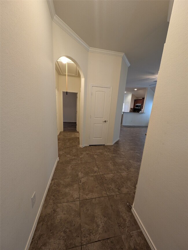 Building Photo - 18918 Bluestone Hollow Ln