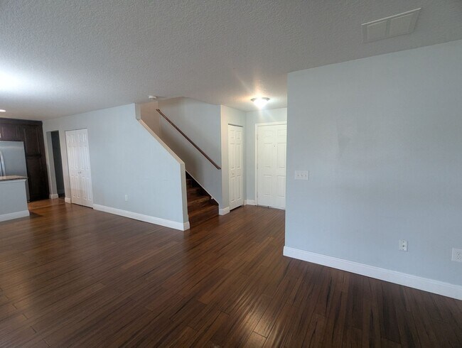 Building Photo - Mt. Dora Rental Home