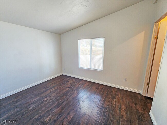 Building Photo - 1270 Landmark Ave