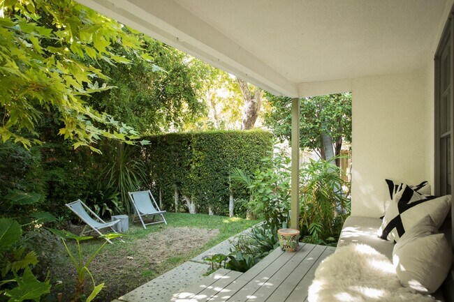 Building Photo - Fully Furnished Hollywood Hills Retreat | Private, Gated, Monthly Rental