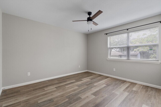 Building Photo - 701 Ramble Ln