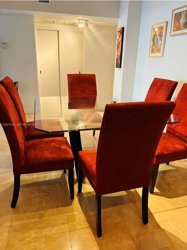 Building Photo - 2333 Brickell Ave