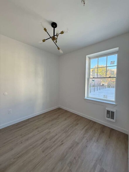 Building Photo - 240 Mack Ave