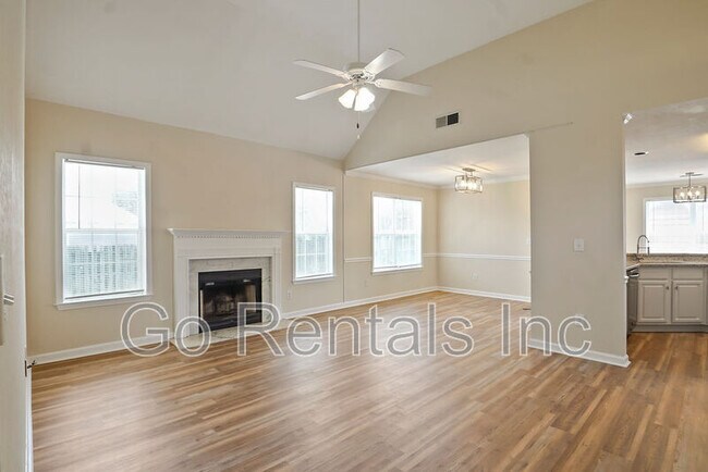 Building Photo - 117 Sunset Ln