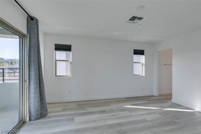 Building Photo - 11537 Cedar Shore Ave