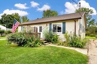 Building Photo - Darling 2 Bedroom Home in Middleville