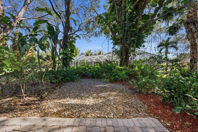 Building Photo - 13380 Georgian Ct