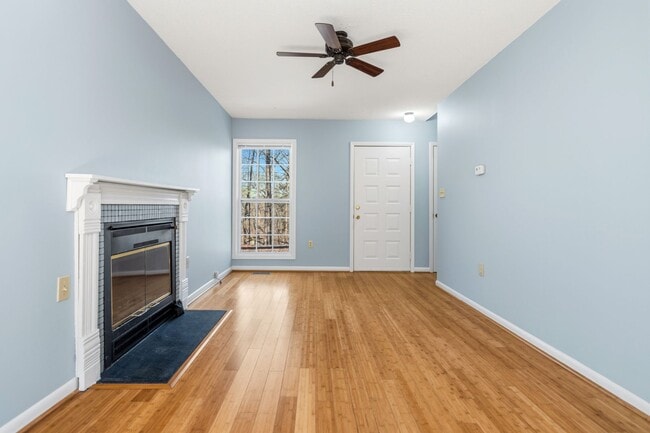 Building Photo - Peaceful on Poplar