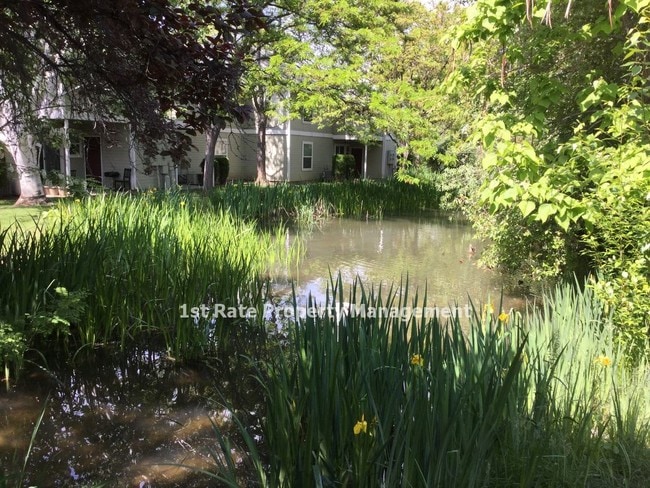 Building Photo - 1480 N Hartman St