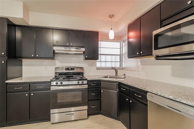 Building Photo - 1111 Gerona Ave