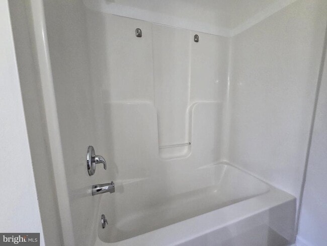 Building Photo - 116 Lowber St