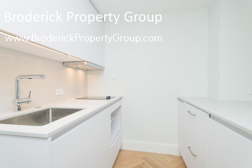 Building Photo - 464 Massachusetts Ave