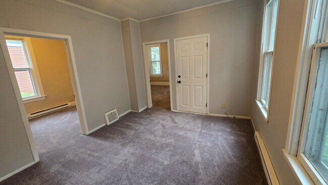 Building Photo - 908 Lafond Ave