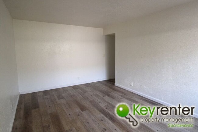 Building Photo - 10383 Mills Tower Dr