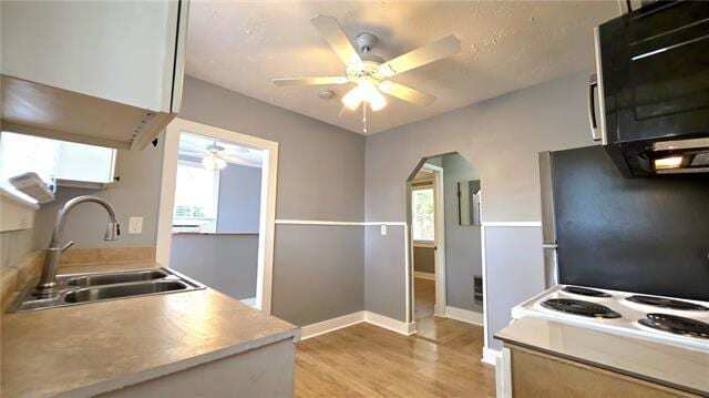 Building Photo - 237 Vinet Ave