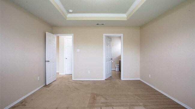 Building Photo - 5716 Hopkins Dr