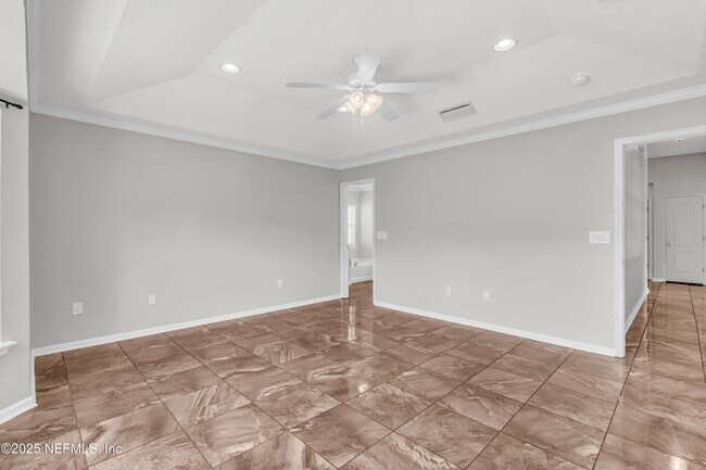 Building Photo - 1413 Heather Ct