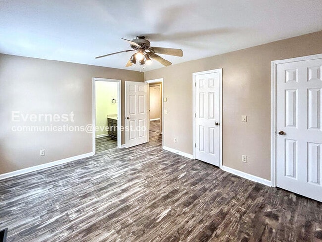 Building Photo - 2427 Riverstone Dr