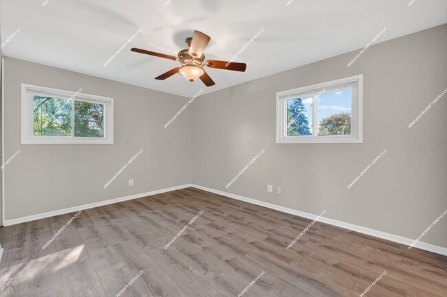 Building Photo - Rare Rental Opportunity! Fully Renovated 3-bedroom, 2-bath Brick Ranch in Farmington Hills!