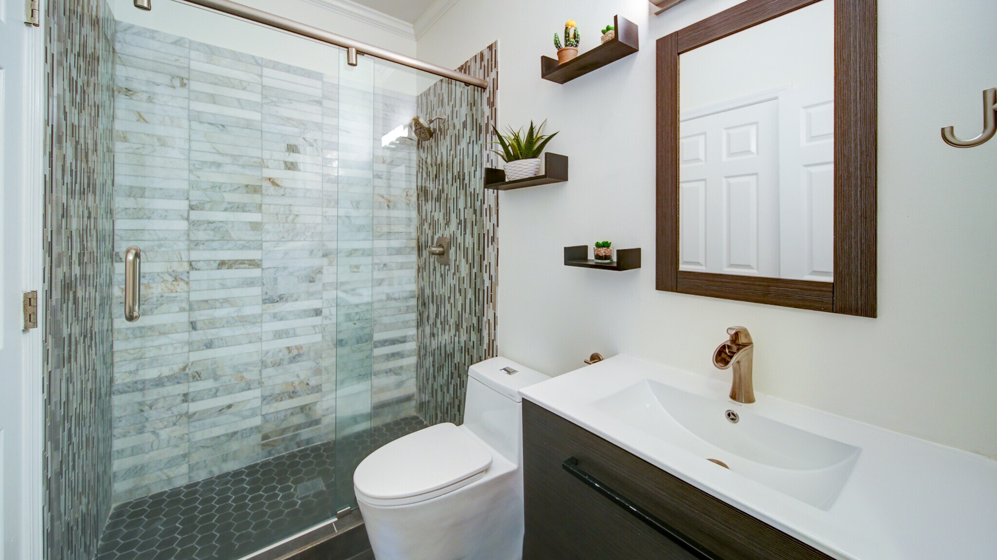 Building Photo - 680 Evening Pine Ln