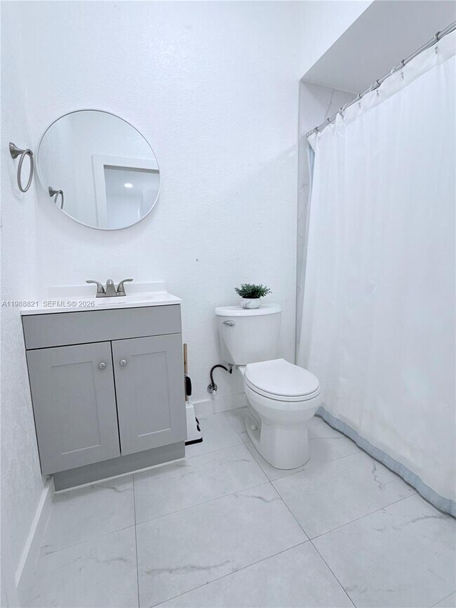 Building Photo - 5464 SW 164th Ct