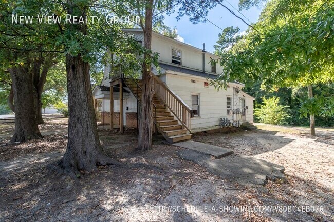 Building Photo - 209 N Ransom St