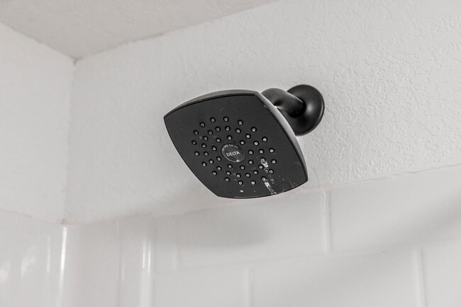 Building Photo - 2301 E University Dr