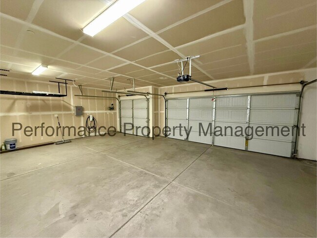 Building Photo - Stunning 3 Bed/3 Bath + Office River Ranch Home w/ RBP & $0 Deposit Option