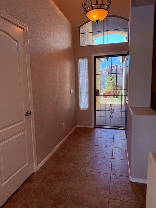 Building Photo - 18252 W Buena Vista Dr