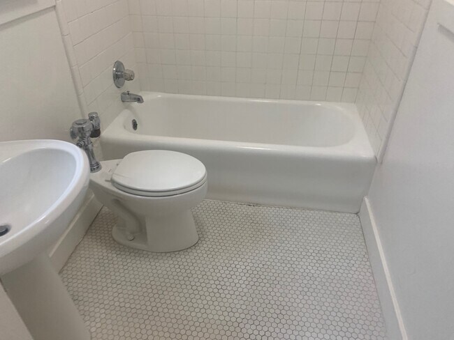 Bathroom - 2300 Francisco St