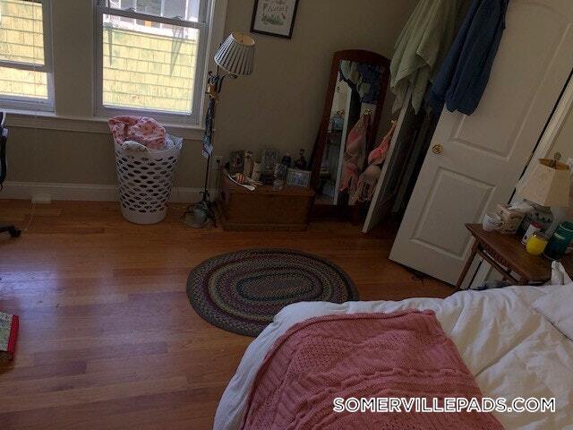 Building Photo - 27 Fairfax St