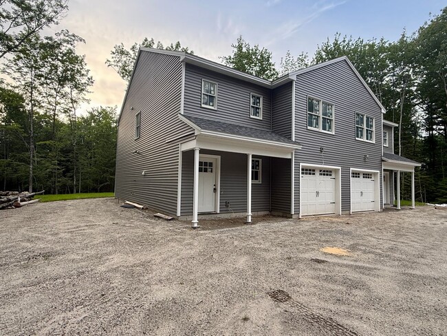 Building Photo - Brand New 3 Bedroom Townhouse for Rent