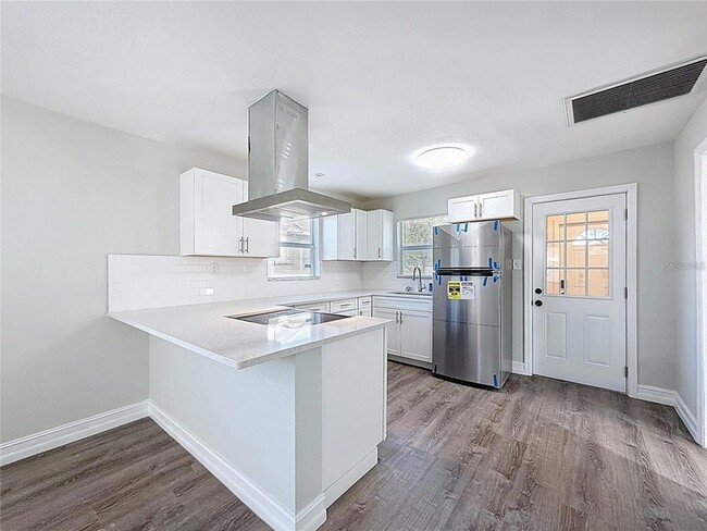 Building Photo - 2408 E Magnolia St