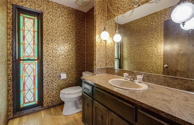 Building Photo - 4Bed, 3Bath Home in West Slope / Raleigh H...